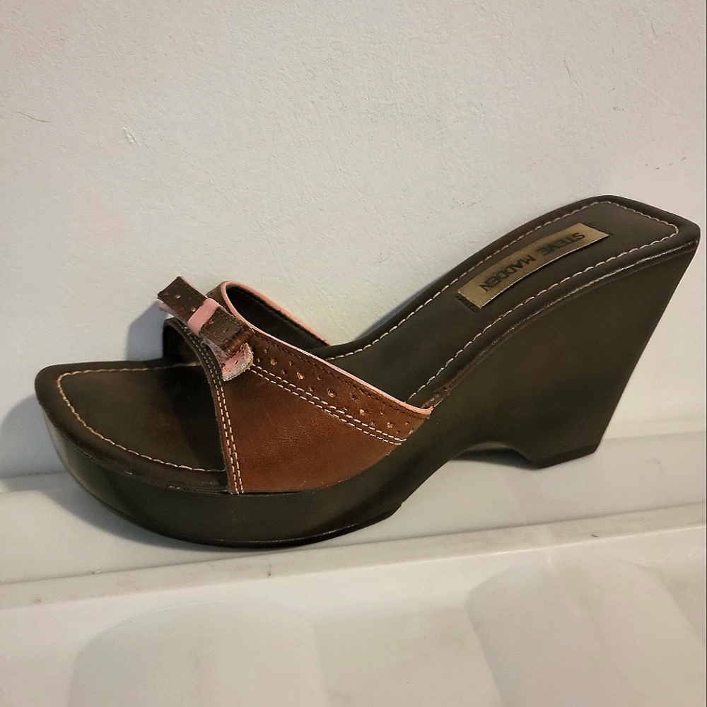 Steve Madden Brown Wedges